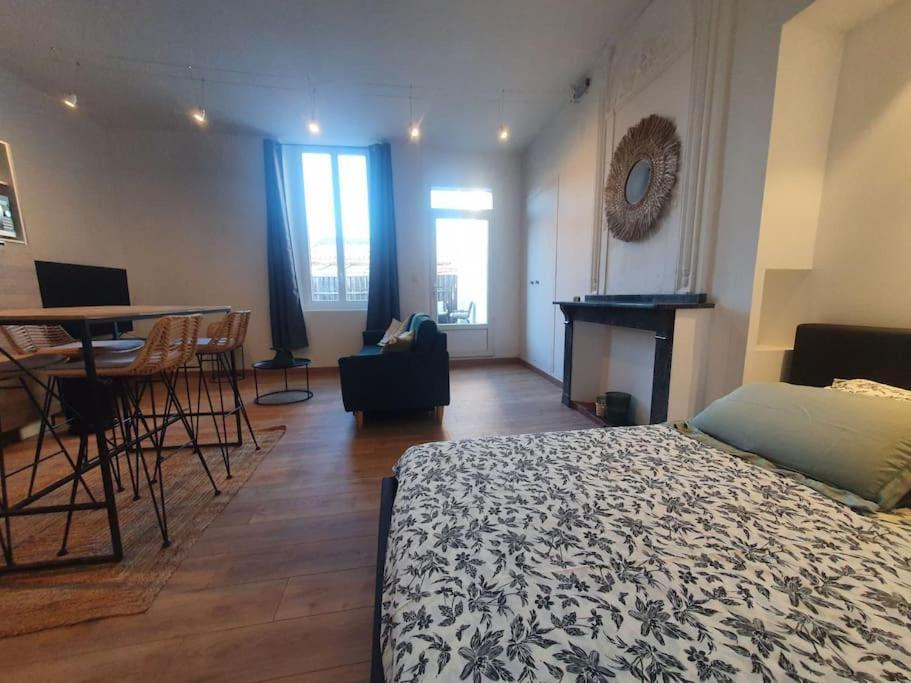-Garrigue- Face A La Cite Medievale Studio Terrasse Classe 4☆ قرقشونه المظهر الخارجي الصورة